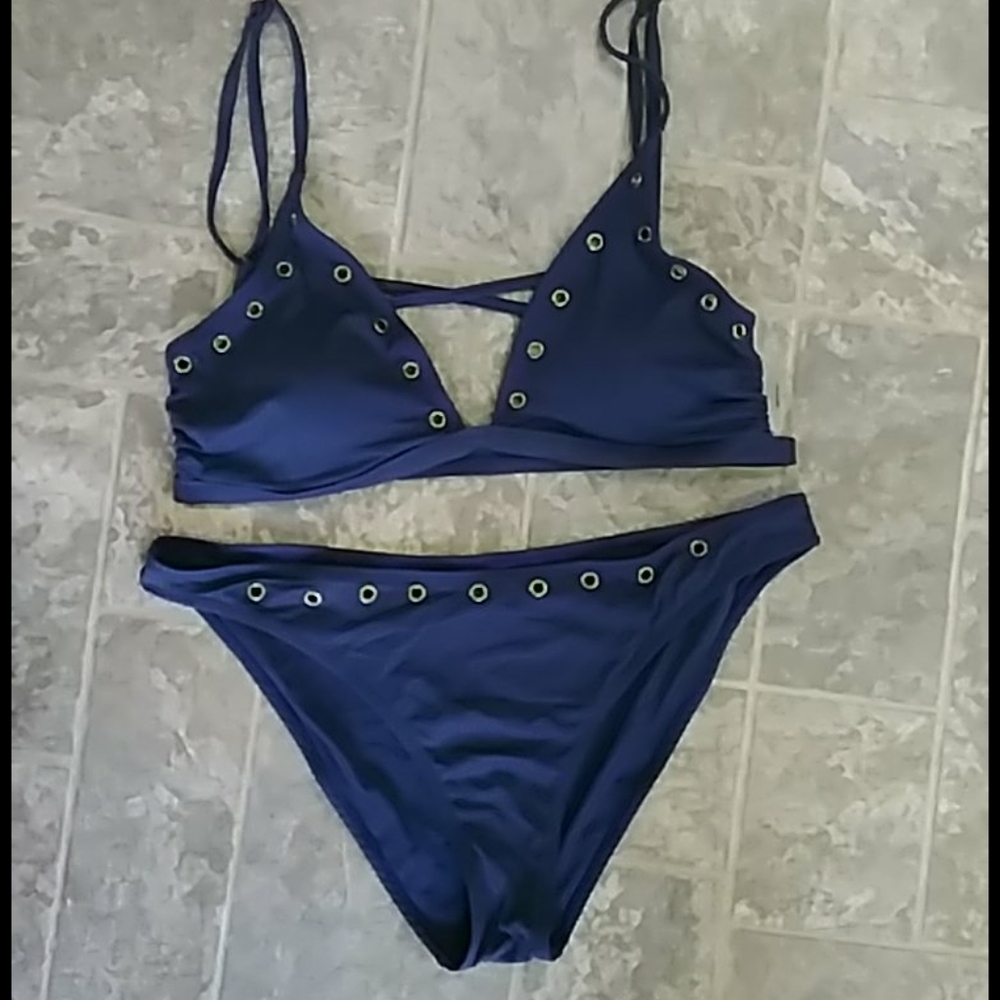 Bathing suit